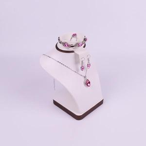 Présentoir à bijoux en cuir PU haute qualité pour pendentifs, bracelets, bagues, boucles d'oreilles, colliers - Modèle petites/moyennes tailles - Product Image 3