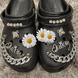 Decoraciones de Zapatos de Lujo Personalizadas al por Mayor, Adornos de Diamantes de Imitación, Dijes de Metal para Zapatos de Diseñador - Product Image 5