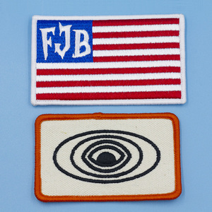 Parches bordados 3D completos de alta calidad personalizados formas de flores de corazón cosido y planchado tela vaquera logotipo de marca prendas de vestir sombreros - Product Image 1