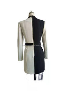 Off the Shelf Slim Fit <span class=keywords><strong>Blazer</strong></span> para <span class=keywords><strong>mujer</strong></span> Trajes de oficina para <span class=keywords><strong>mujer</strong></span> <span class=keywords><strong>Blazer</strong></span> de crepé de bloque de color de un hombro para mujeres maduras - Product Image 2