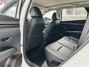 Hyundai <span class=keywords><strong>Tucson</strong></span> L 1.5T SUV 2022 Bianco 14000km Vernice Originale Edizione Premium Ben Mantenuta - Product Image 6