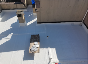 Peinture d'isolation thermique acrylique à base d'eau, résistante aux intempéries, imperméabilisante pour toiture métallique et toiture en béton - Product Image 4