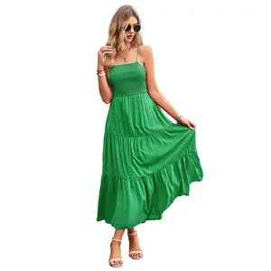 2023夏の女の子の女性の無地の緑のドレスフェミニンなエレガントなスリングミッドディドレス