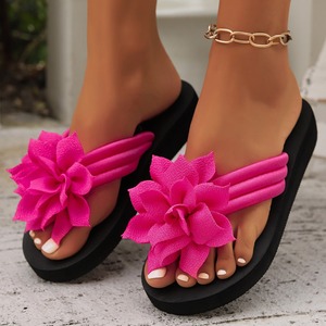 Nouvelles sandales d'été légères pour femmes, à plateforme, talon compensé, motif floral imprimé, dessus en toile, semelle extérieure en EVA 216 - Product Image 1