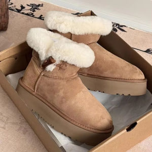 Botas de nieve de plataforma antideslizantes de lujo, de piel de oveja, marca Uggs, hechas a medida, de alta calidad original, para damas, botas de invierno. - Product Image 1