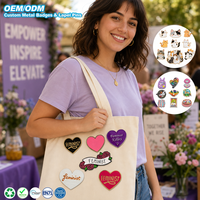 Ensemble de broches émaillées 2D personnalisées, design Cœur Rose Ruban, thème Féminisme et Puissance Féminine, badges métalliques, broches de revers, collection cadeau