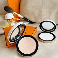 Orange rose Vitality Whitening, texture semi-mate, légère et longue tenue pour un teint naturel et éclatant