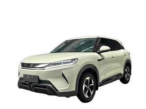 BYD Yuan Up Modèle 2024 Édition de pointe 301KM Couleur <span class=keywords><strong>rare</strong></span> Véhicule d'occasion à faible kilométrage à énergie nouvelle - Product Image 1