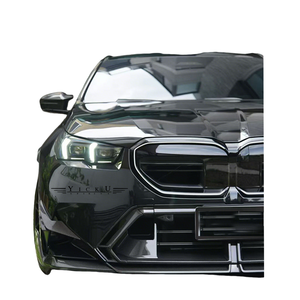 Kit Carrozzeria in Fibra di Carbonio SQ 2026 per <span class=keywords><strong>BMW</strong></span> M5 G99 <span class=keywords><strong>Station</strong></span> <span class=keywords><strong>Wagon</strong></span>: Labbro Anteriore, Minigonne Laterali, Diffusore Posteriore, Prese d'Aria Posteriori, Copri Specchietti - Product Image 4