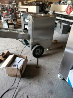 Machine à décortiquer et à peler la noix de coco haute performance avec moteur et roulement, fonctionnement automatique 220V