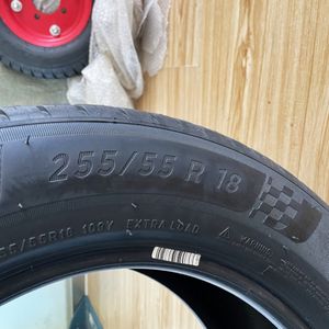 Ban Radial Michelin 255/55R18 Cayenne Profesional untuk Mobil Kota SUV Anti Selip dan Tahan Aus - Product Image 6