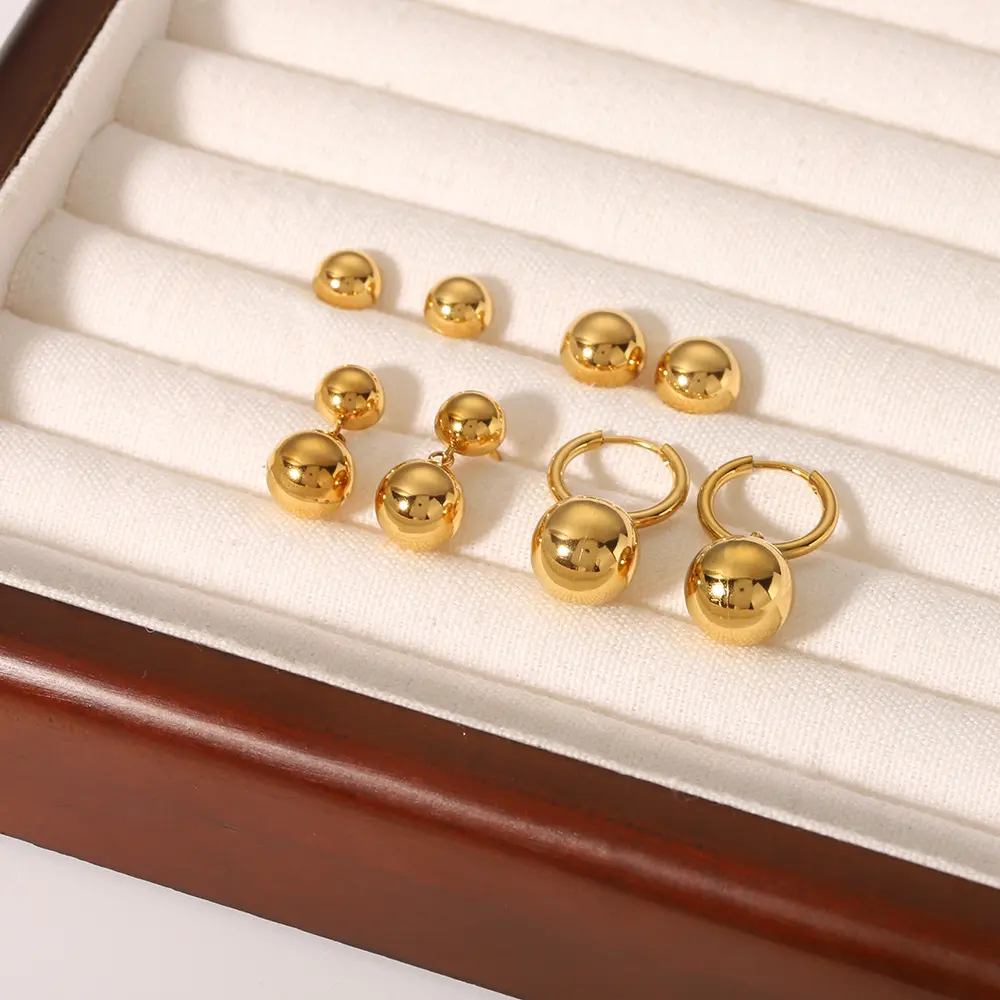 Ins anting-anting kancing menjuntai manik-manik bola logam berlapis emas 18k perhiasan tahan air baja tahan karat modis gaya Ins untuk wanita