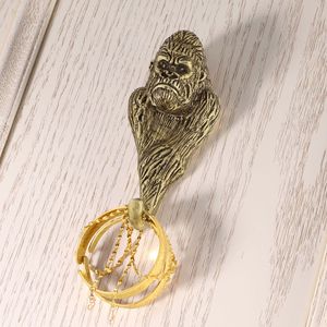 Poignée de <span class=keywords><strong>porte</strong></span> en laiton massif, motif gorille, laiton antique, grand crochet, silhouette animale, quincaillerie de meuble, cuivre pur, bouton de tirage - Product Image 3
