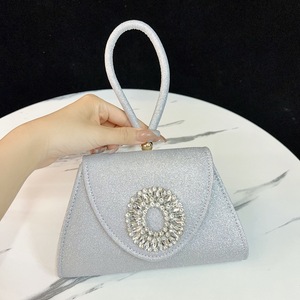 Bolso de Mano Tipo Clutch de PU Plateado con Brillantina y Decoración de Diamantes, Cierre Magnético, Clásico y Elegante para Fiestas - Product Image 1