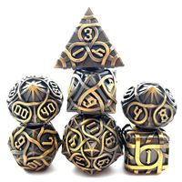 Superbe jeu de dés DND de septembre avec motif de dragon unique en métal, coffret cadeau et sac à dés pour les explorateurs RPG, les barbares et les jeux de rôle mondiaux