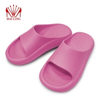 Sandales tendance en EVA à semelle épaisse avec logo personnalisé, vente en gros, confortables, plateforme, pantoufles d'intérieur et d'extérieur