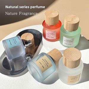 Livraison Rapide – Brume Corporelle Parfumée Florale 50ml Longue Durée – Parfums de Marque – Brume Corporelle – Parfum Femme Marque Privée - Product Image 1