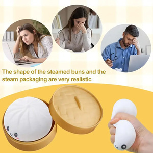 Pelota de simulación de dumpling con rebote lento, juguete antiestrés suave para apretar, modelo Baozi, regalos de cumpleaños - Product Image 6