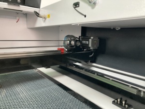 Grabador y Cortador Láser de CO2 Industrial 1390 |   Se Buscan Distribuidores Globales |   Soporte Técnico de por Vida y Suministro de Repuestos - Product Image 2