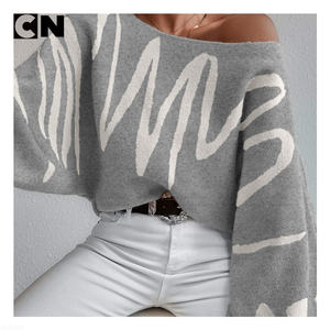 Suéter de certificación BSCI, venta directa de fábrica, suéter de punto de poliéster Jacquard suelto para mujer, suéter con manga farol - Product Image 2