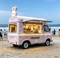 Petites remorques de food truck avec cuisines complètes pour la vente de glaces, de snacks, de hot-dogs et de fast-food - pour l'Allemagne