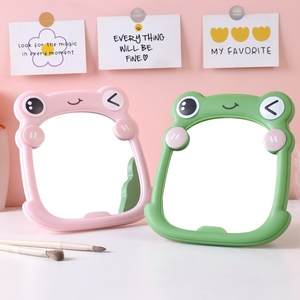 Miroir de <span class=keywords><strong>maquillage</strong></span> suspendable en forme de <span class=keywords><strong>grenouille</strong></span> verte de haute qualité, miroir de bureau mignon avec boîte en papier, miroir mural pliable pour dortoir - Product Image 3