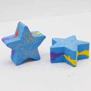 Bombas de baño efervescentes divertidas y coloridas hechas a mano para niños, bombas de baño naturales, veganas y orgánicas, bombas efervescentes con aroma refrescante de submarino. - Product Image 5