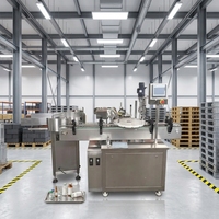 Ligne de remplissage, de bouchage et d'étiquetage de flacons entièrement automatique avec servomoteur, avec machine de remplissage cosmétique à bille à flux laminaire
