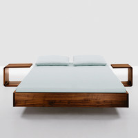 Lit tatami bas sans tête de lit en noyer noir de style nordique japonais, sur mesure pour chauffage au sol et gîtes