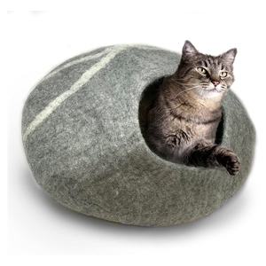 Cueva de gato de 50 cm de lana 100% Natural, hecho a mano, fieltro en forma de primera calidad, hace que la casa y la cama sea cubierta para gatos (gris claro) - Product Image 1