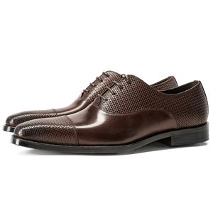 Chaussures habillées de luxe en cuir véritable pour homme - Marron à lacets - Idéales pour mariage, soirée, bureau - Chaussures Oxford imperméables et respirantes - Product Image 1