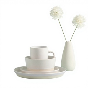 Vente en gros de 20 pièces de vaisselle en grès terre cuite, motif classique de luxe, compatible lave-vaisselle et micro-ondes - Product Image 1