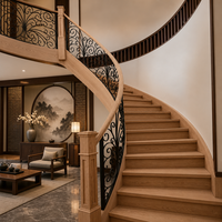 Escalier Courbé Moderne pour Villa, Duplex, Salon – Marches en Bois Massif, Garde-corps en Fer Forgé – Décoration Intérieure d'Escalier
