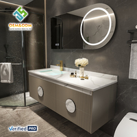 Ensemble de meubles de salle de bain OEM moderne 2025, table complète, bureau, armoire, panneau, miroir, lavabo, robinet pour chambre à coucher, hôpital, atelier, appartement