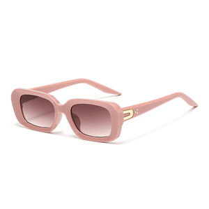 Jamie L2504 <b>Small</b> <b>Frame</b> <b>Sunglasses</b> Black Plastic UV400 Women's Fashion Sunshades - Product Image 4