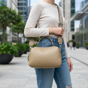 <span class=keywords><strong>Sac</strong></span> à main pour <span class=keywords><strong>femme</strong></span> en <span class=keywords><strong>cuir</strong></span> véritable tendance avec logo personnalisé, <span class=keywords><strong>sac</strong></span> fourre-tout de luxe en <span class=keywords><strong>cuir</strong></span> de vachette <span class=keywords><strong>souple</strong></span>, <span class=keywords><strong>sac</strong></span> à bandoulière messager à la mode pour <span class=keywords><strong>femme</strong></span> - Product Image 4
