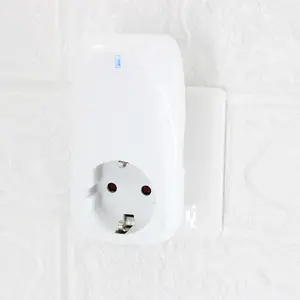 Germany Standard Universal Indoor Remote Control Smart Socket 3 Socket With 1 Remote Control