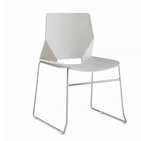 Chaise de réunion de bureau empilable verte en fer et plastique, chaise moderne pour visiteurs avec garantie de 5 ans pour la maison et l'hôtel