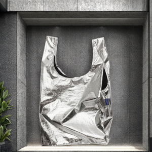 精品可重复使用可折叠食品购物袋快速发货印花图案礼品卷起手提袋 - Product Image 3