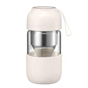 Licuadora Portátil para Frutas Frescas, Mezcladora Eléctrica USB, Mini Vaso Licuadora, Botella Portátil a Prueba de Fugas para Deportes, Campamentos y Viajes - Product Image 1