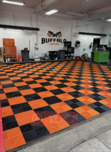 Carreaux de sol en plastique respectueux de l'environnement pour magasin de détail de <span class=keywords><strong>voiture</strong></span> de chaîne de garage - Product Image 5