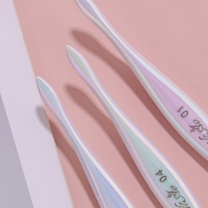 Pinceau de manucure holographique à manche, stylo liner à poils plats, embout ondulé, pour la peinture de couleur des ongles et la décoration d'ongles en gel - Product Image 4