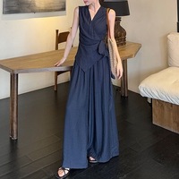 Setelan Blus Tanpa Lengan V-neck Gaya Korea yang Lembut dan Chic dengan Celana Kasual Lebar Longgar, Kedatangan Baru Musim Panas 2026, Setelan Dua Potong yang Modis.