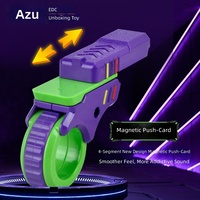 Bestseller transfrontalier A-ZU SE Pistolet de décompression multifonctionnel anti-stress en plastique avec jeu de pousser les cartes et fixation magnétique