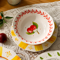 Levendig fruit aquarelprint lichtgewicht porseleinen servies handgemaakt in Franse landelijke stijl voor een elegante tafelsetting