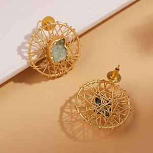 Boucles d'oreilles en pierre naturelle et perles d'eau douce pour femmes, finition plaquée or, design élégant en forme de goutte, bijoux classiques pour mariage - Product Image 6