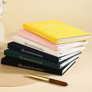 Diario Personalizado A5 con Tapa Dura <span class=keywords><strong>de</strong></span> Tela, Planificador, Cuaderno <span class=keywords><strong>de</strong></span> Agradecimiento Diario para <span class=keywords><strong>la</strong></span> Práctica <span class=keywords><strong>de</strong></span> Gratitud <span class=keywords><strong>de</strong></span> Todos - Product Image 1