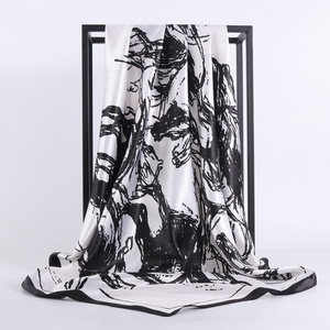 Schwarz-weißes quadratisches Seidenschal mit abstraktem Skizzenmuster - Product Image 1