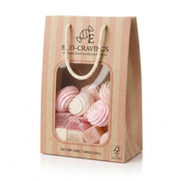 Sac cadeau personnalisé en papier écologique pour bonbons et chocolats avec fenêtre et poignée en corde, idéal pour les pâtisseries