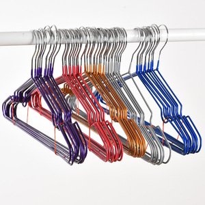 Vente en gros <span class=keywords><strong>de</strong></span> cintre en fil métallique pour linge enduit <span class=keywords><strong>de</strong></span> PVC antidérapant - Product Image 6